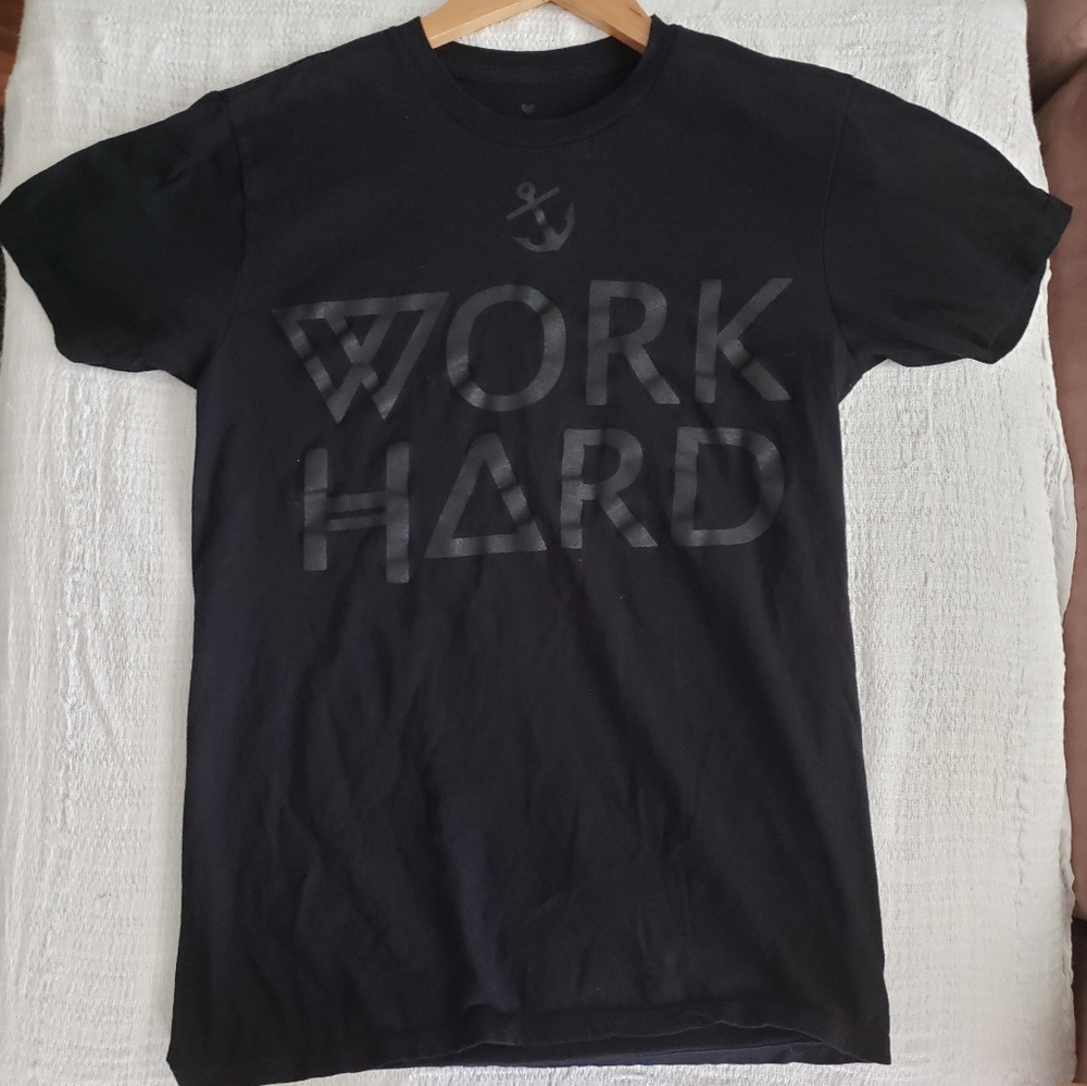 LOVE FITNESS WORK HARD STAY HUMBLE SMALL BLACK TSHIRT HAWAII